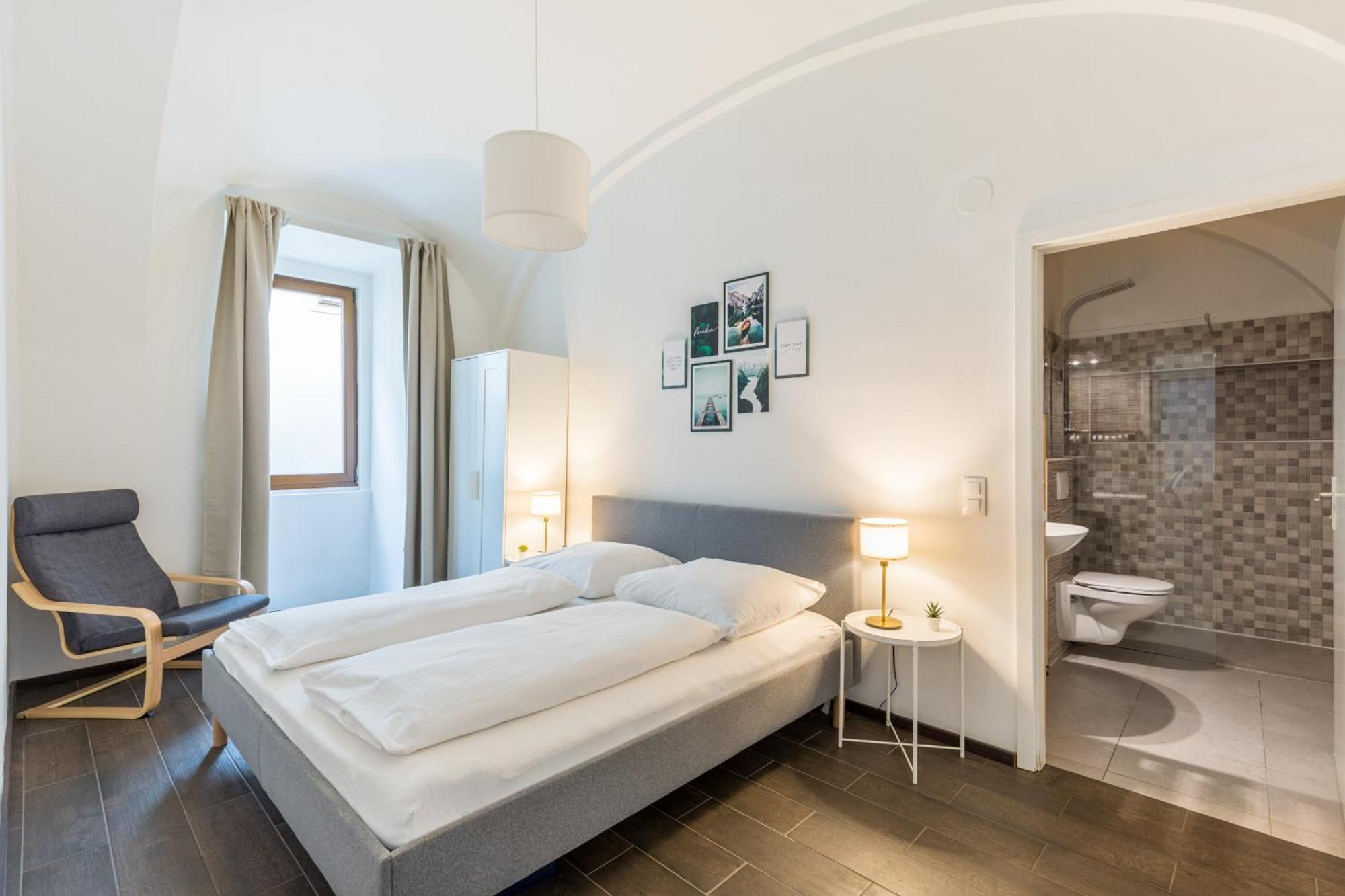 Free Parking I 500 Mbit Wifi I Kingsize Bed * Viena